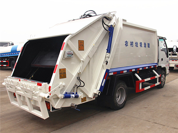 慶鈴壓縮式垃圾車