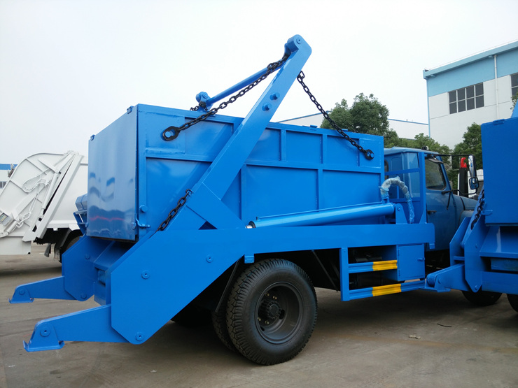 東風 145型擺臂式垃圾車