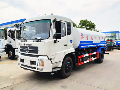 灑水車噴灑工作效果視頻