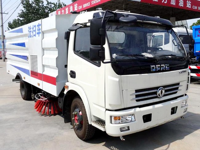 東風多利卡D7洗掃車