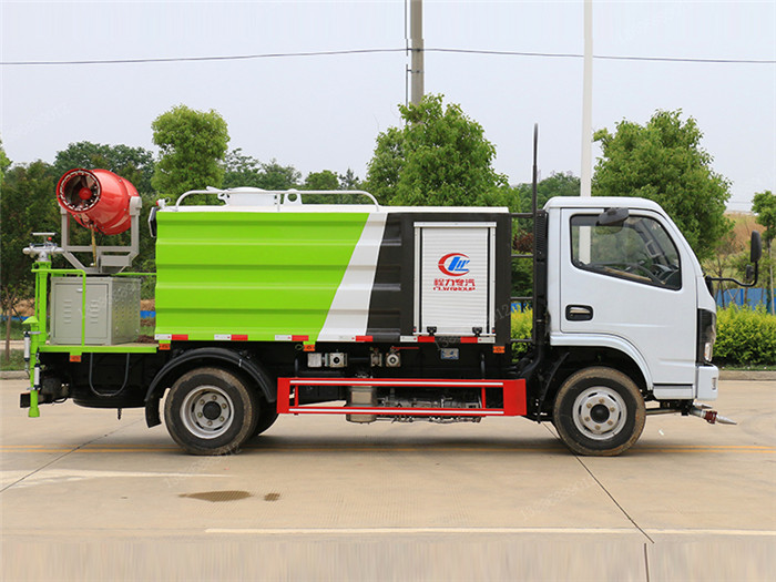 東風福瑞卡藍牌抑塵車